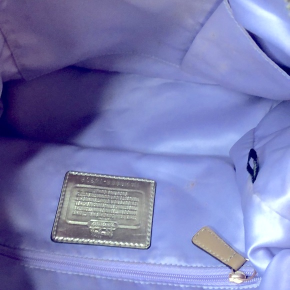 COACH Leather and Sateen Signature Audrey Chainlink Ivory Ivory Beige handbag. - Picture 16 of 16